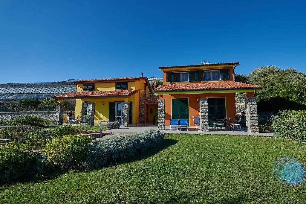 Agriturismo Le Girandole Diano Marina Bagian luar foto